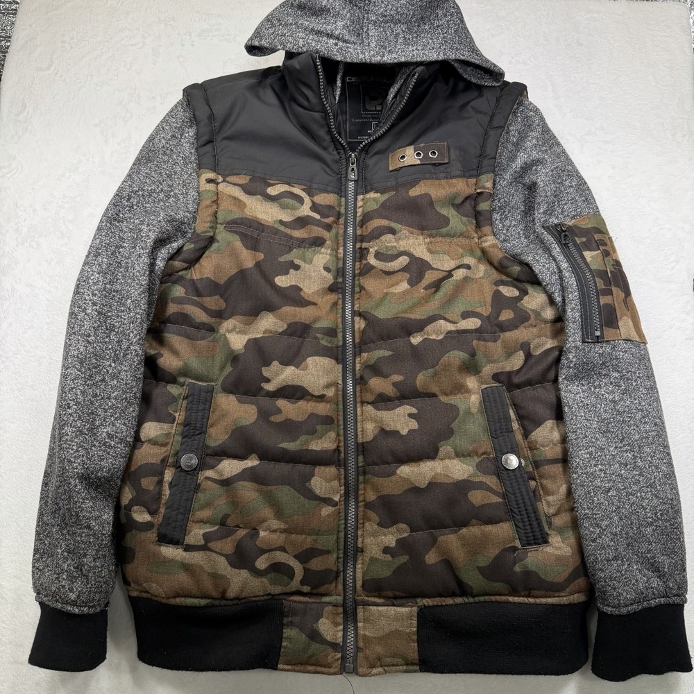 Distortion Men's Outerwear Hooded 1/2 Puffer Vest Jacket Size Medium Camo & Gray
